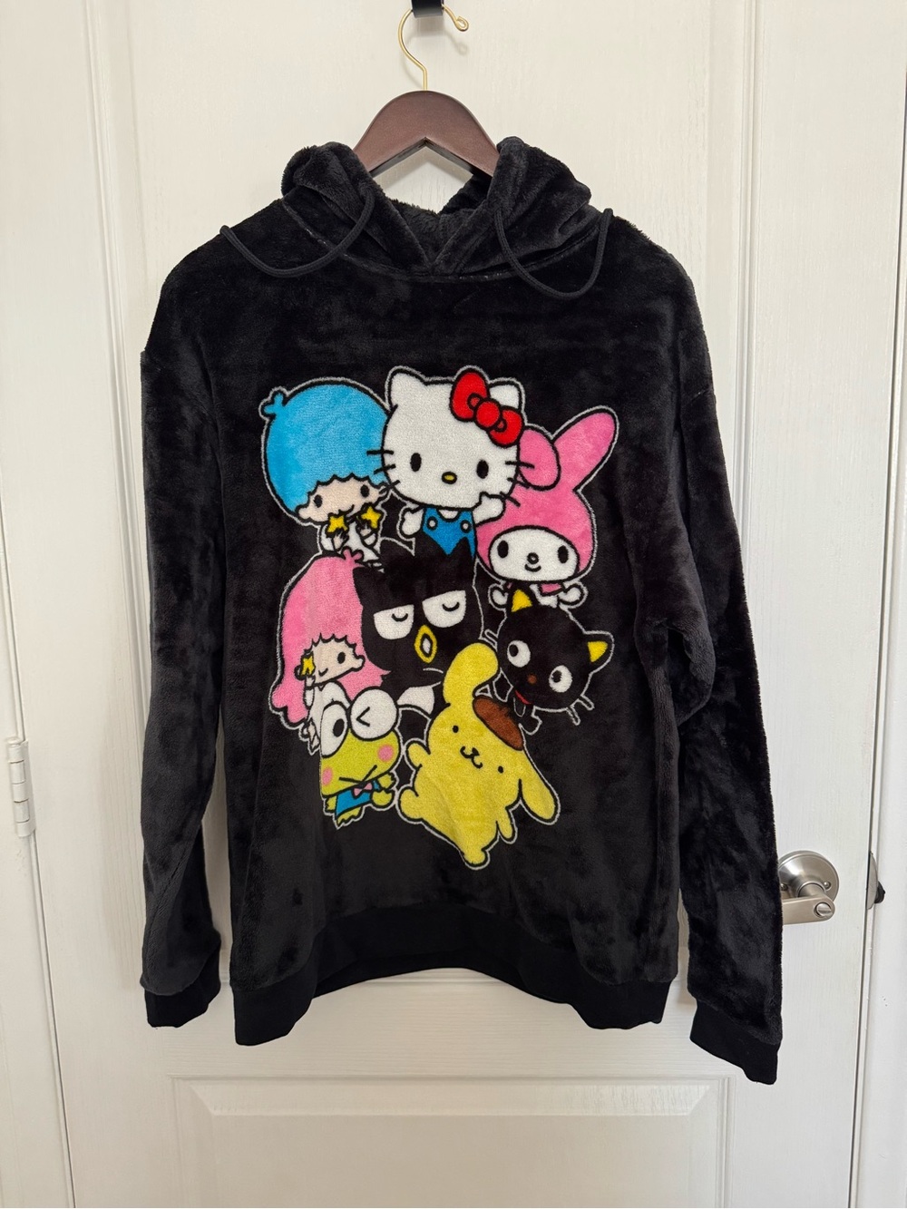 NEVER WORN Hello Kitty & Friends Plush Black Hoodie. Size L.